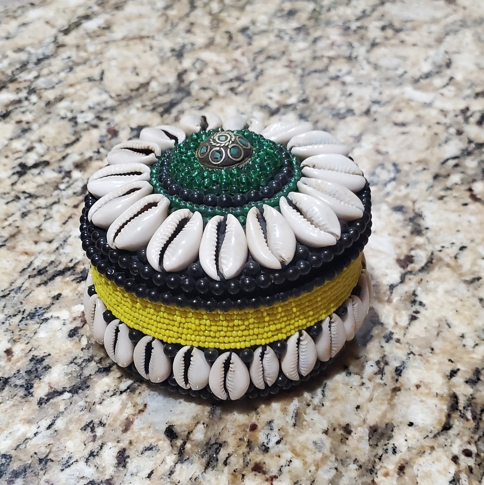 Cowrie Shells Trinket Tray